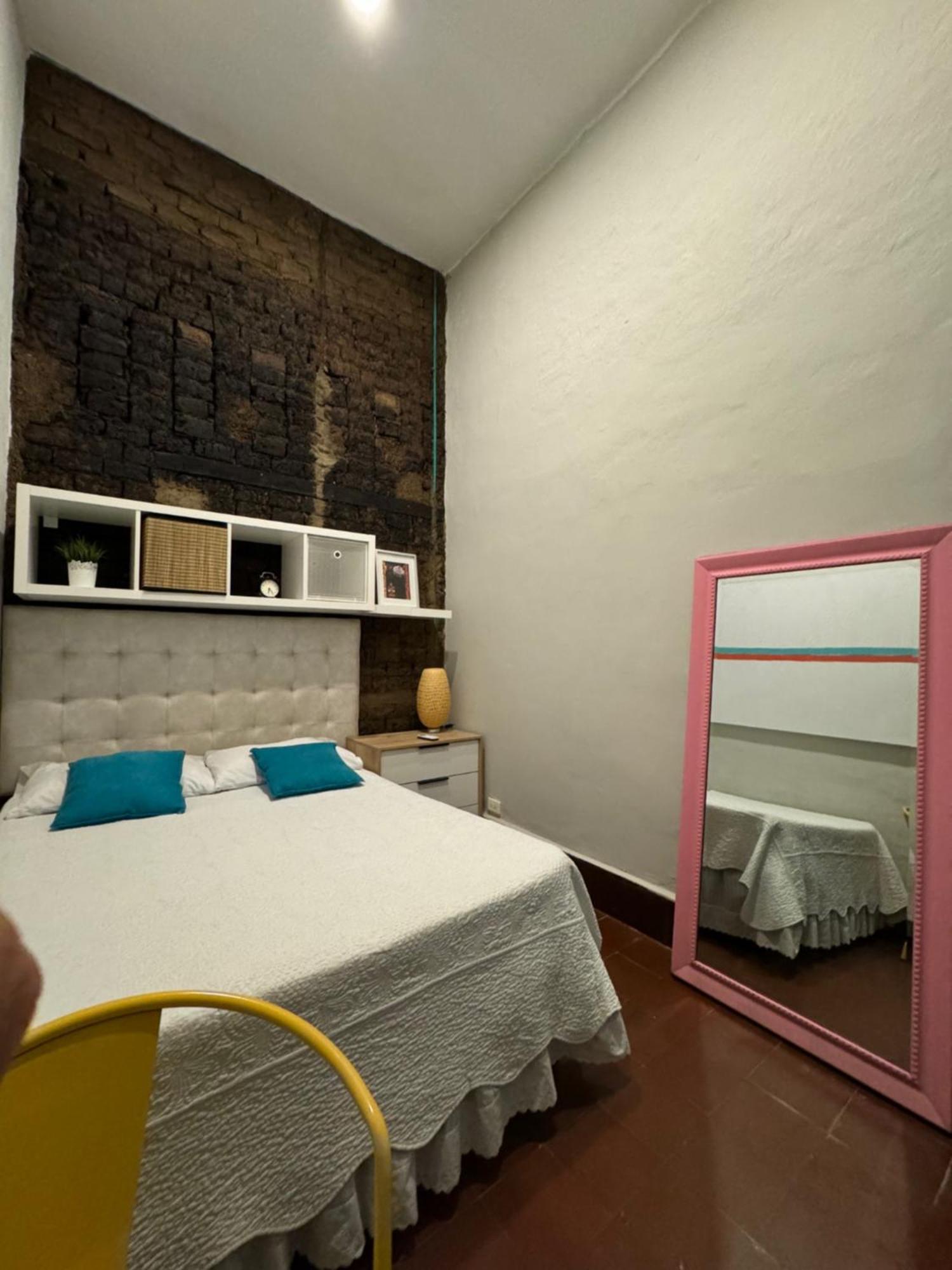 Moonshine Boutique Hostal كالي المظهر الخارجي الصورة