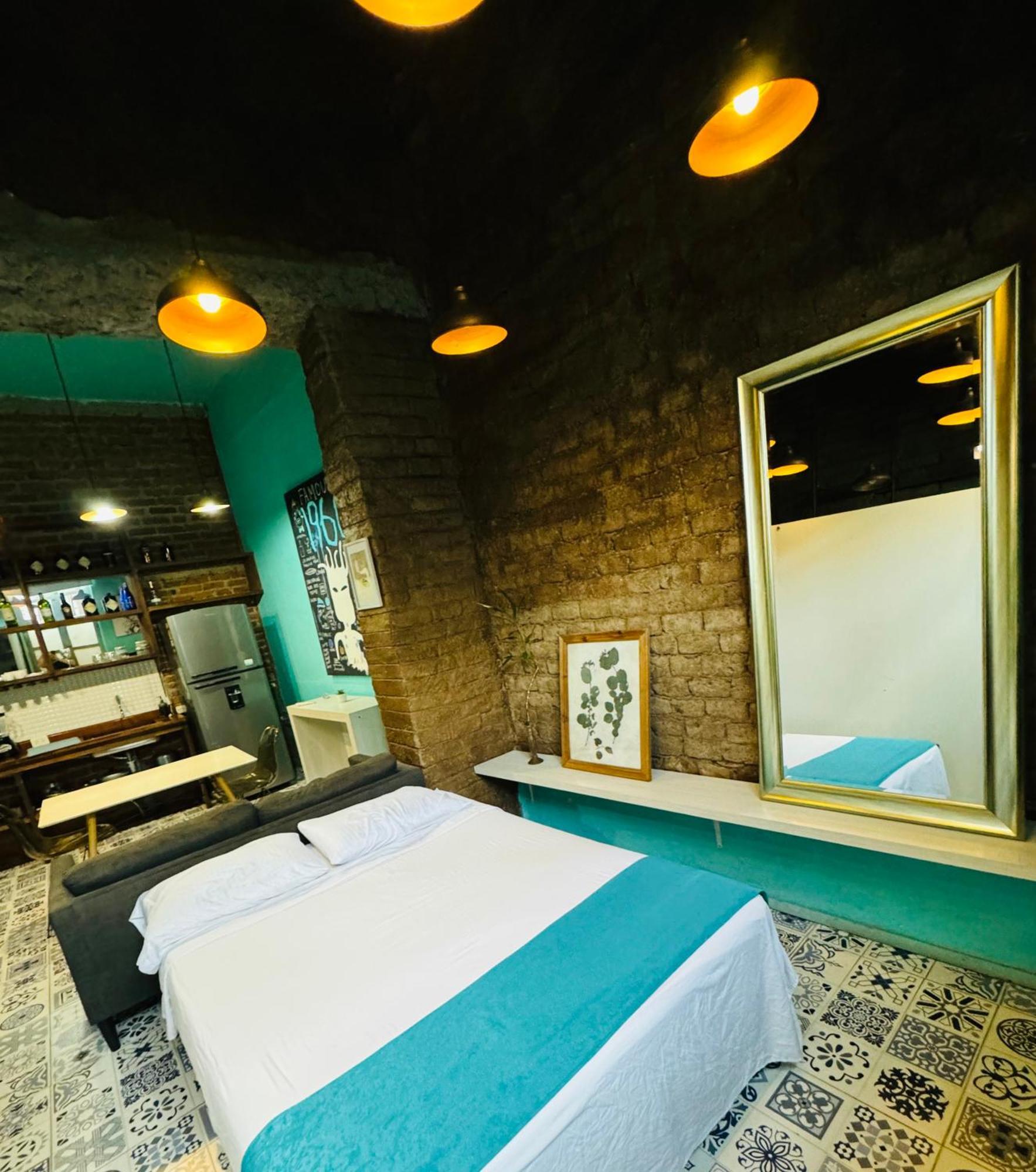 Moonshine Boutique Hostal كالي المظهر الخارجي الصورة