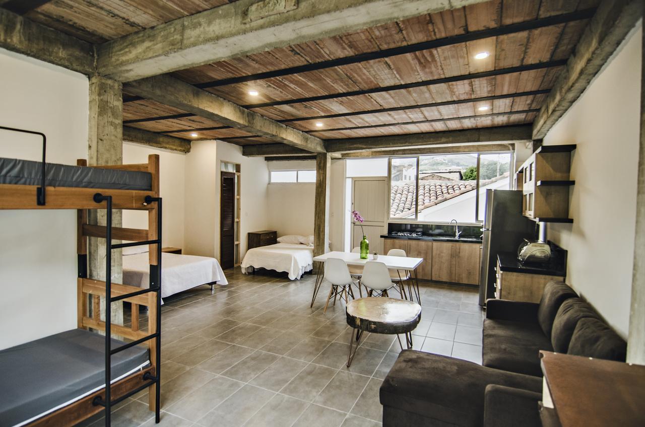 Moonshine Boutique Hostal كالي المظهر الخارجي الصورة